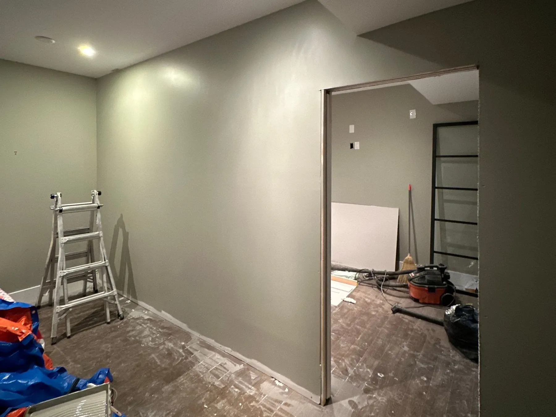 Plastering work by Multi Skim Plastering